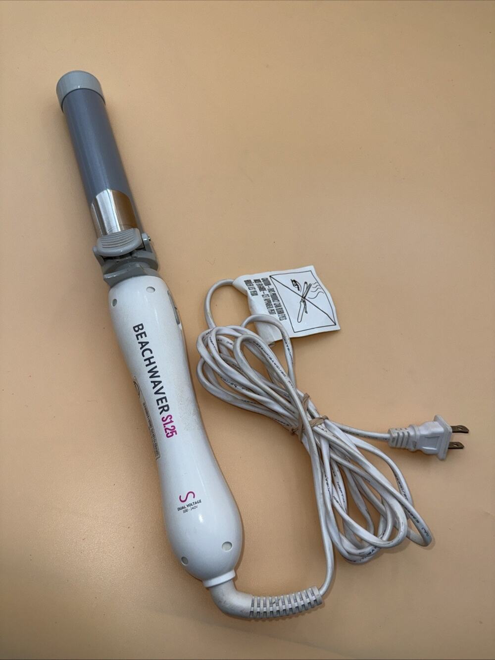 Beachwaver S1.25 Rotating Hair Curling Iron White DV1138